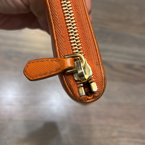 Prada Orange Soffiano leather wallet - Picture 4 of 8